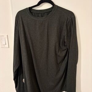 Men's Dark Grey Vuori Long Sleeve Shirt